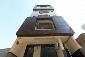 Hotel Petals Inn - Image 5