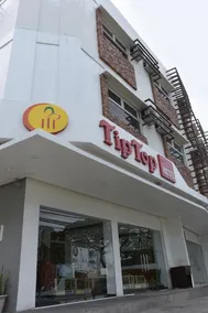 Tiptop Tower Suite Inn - Image 3