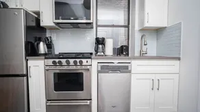 Chelsea South Apartments 30 Day Rentals - Image 3
