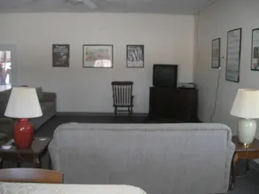 Middle of Nowhere Ranch - Image 3
