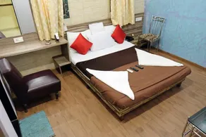 Hotel New India - Image 2