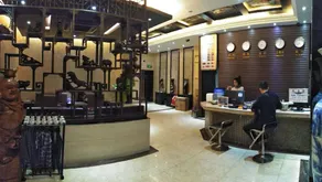 Skyscraper Hotel - Image 2