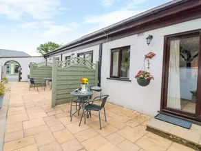 Honeysuckle Cottage - Image 2