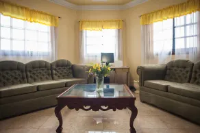 Clarridge Hall Guesthouse - Image 4