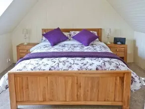 Hill Cottage - Image 4