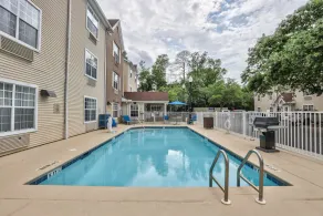 Alluxsuites at 1876, Ascend Hotel Collection - Image 2