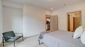 FRONTDESK Axel Row Apts Avondale Birmingham - Image 3