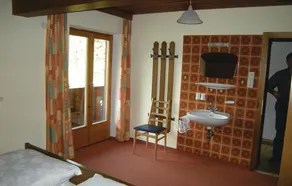 Stunning Apartment in Reith Im Alpbachtal With 3 Bedrooms and Wifi - Image 5