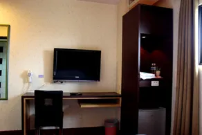 Jin Huei Hotel - Image 2