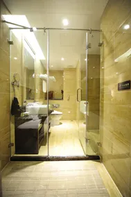 LongFor Holiday Hotel - Image 2