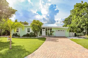 5670 Williams Dr. - M - Image 3