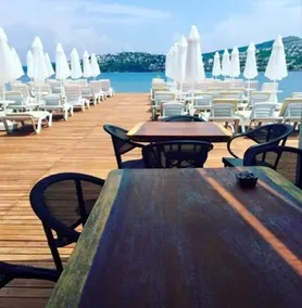 Estrella Beach Hotel - Image 5
