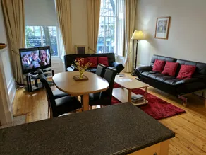 Kelvin Apartment - Image 2