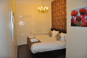 Stay Edinburgh City Apartments - Image 4