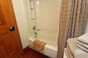 Rocky Acre Farm Bed&Breakfast - Image 2