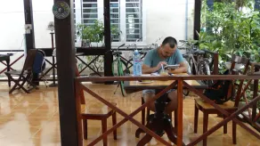 Yellow House Homestay - Image 2