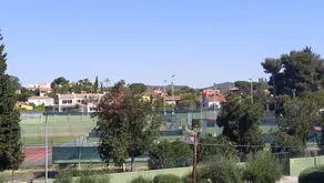 Suitur Apartment With Pool And Tennis Court - Image 3