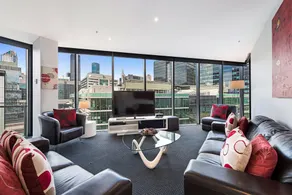 Docklands Executive Apartments - Image 4