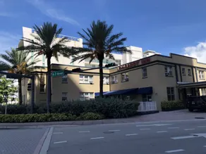 Lombardy Inn on Miami Beach - Image 2