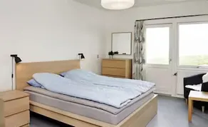 Stunning 2 bed Apartment at the Beach 12D - Image 3