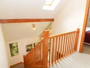 Little Treasure Cottage - Image 2