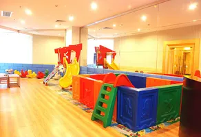Gloria Grand Hotel Nanchang - Image 2