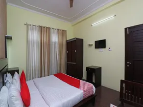 Vikas Hotel - Image 2
