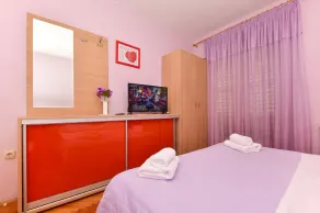Apartment Pet - 300 m from beach - Image 3