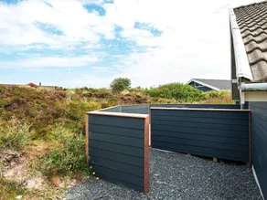Cosy Holiday Home in Henne With Swimming Pool - Image 5