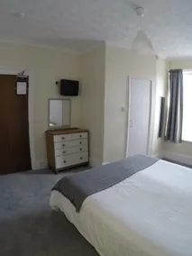 Heatherleigh Guest House - Image 5