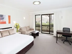 ibis Styles Canberra Tall Trees - Image 3