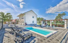 Awesome Home in Drnis With Outdoor Swimming Pool, Wifi and 6 Bedrooms - Image 3