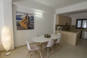 La Lonja Homes - Image 2