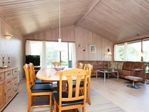 Rustic Holiday Home in Rødby Lolland With Terrace - Image 5