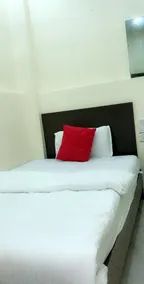 Rambharose Hotel - Image 2