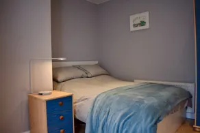 Charming 2 Bedroom Cottage in Central Location - Image 5