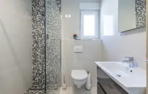 Povile apartment 20 meters from the sea 4-6 person - Image 2