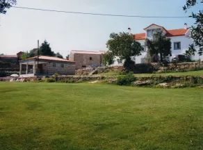 Beautiful 10 bed Cottage in Celorico With Pool - Image 4