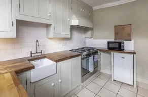 Ivory House - Stunning Central Townhouse - Image 5