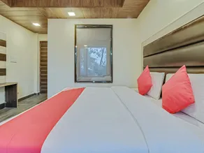OYO 23363 Hotel Highland - Image 2
