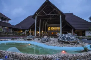 Amani Tiwi Beach Resort - Image 3