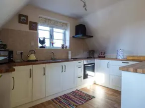 Hill House - Image 4