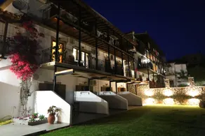 Theodora Studios & Suites - Image 2
