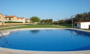 104690 House in Torroella de Montgri - Image 2