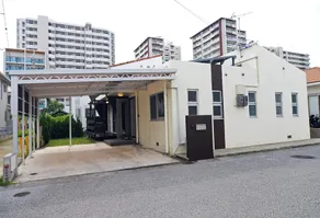 909 House - Image 3
