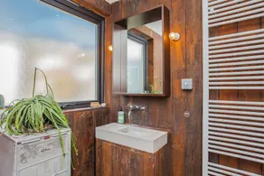 Camden Town Apartment - Image 4