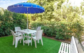 Amazing Home in Soverato With 3 Bedrooms and Wifi - Image 4