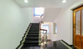 ROYAL INN - Image 5
