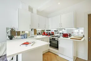 First Floor Flat - Mimosa Street - Image 5