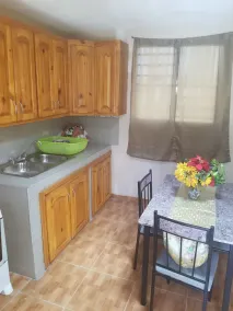 Vince's house - Image 2